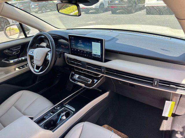 new 2025 Lincoln Corsair car, priced at $40,141