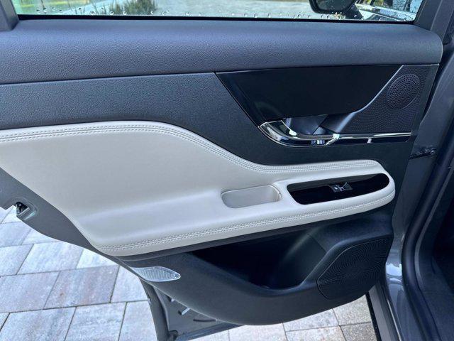 new 2025 Lincoln Corsair car, priced at $40,827