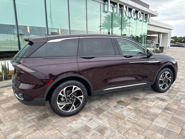 new 2025 Lincoln Nautilus car, priced at $52,094