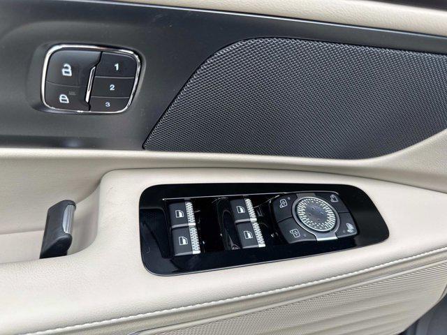 new 2025 Lincoln Nautilus car, priced at $52,094