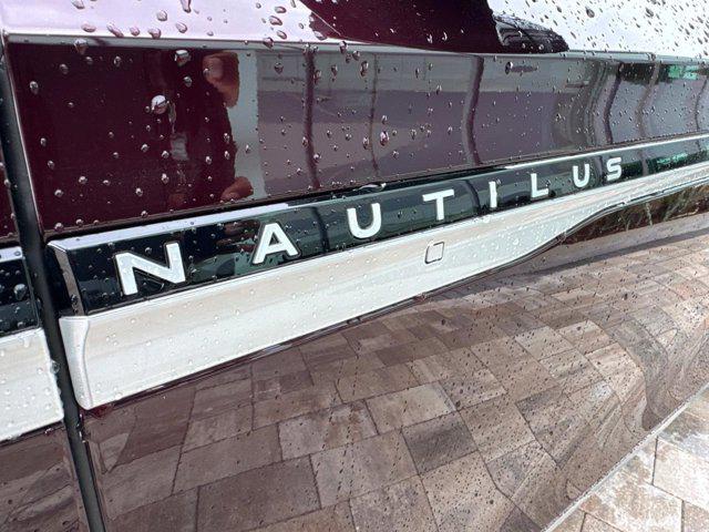 new 2025 Lincoln Nautilus car, priced at $52,094