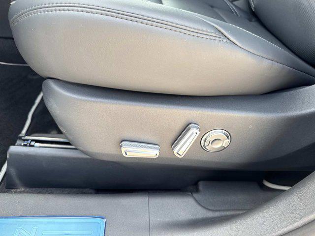 new 2025 Lincoln Nautilus car, priced at $57,192
