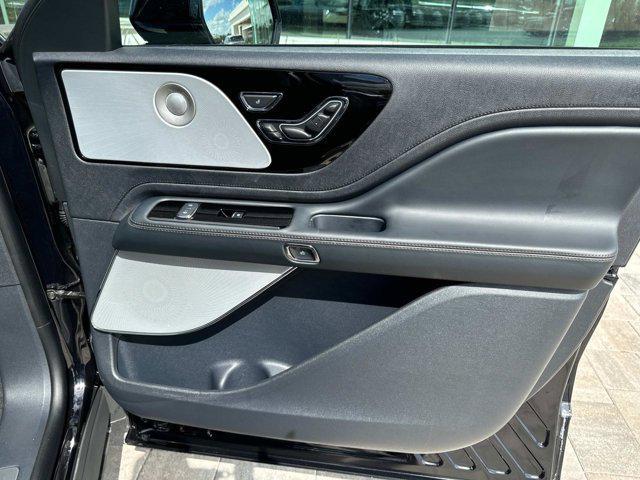 new 2025 Lincoln Aviator car, priced at $78,720