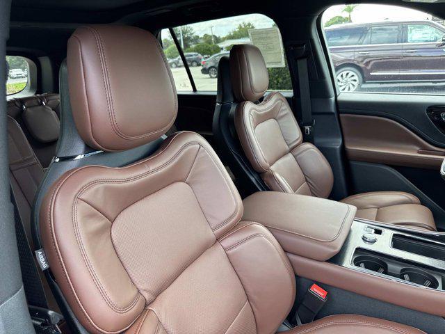 new 2025 Lincoln Aviator car, priced at $76,546