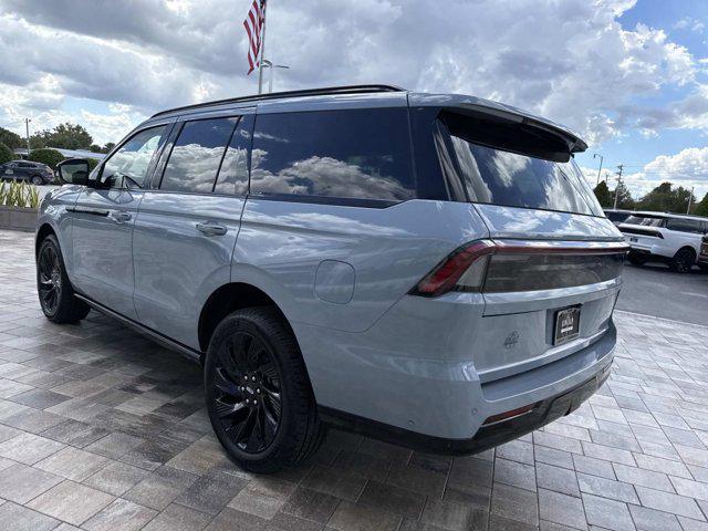 new 2025 Lincoln Navigator car, priced at $104,698