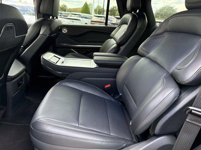 new 2025 Lincoln Navigator car, priced at $104,698
