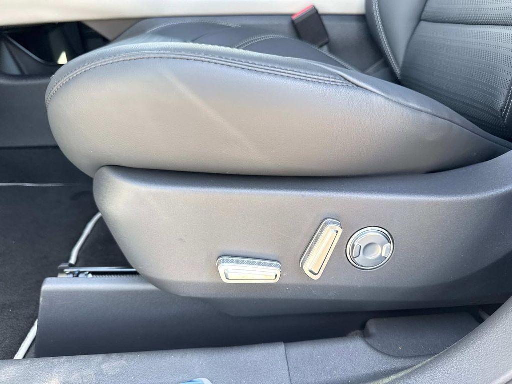 new 2025 Lincoln Nautilus car, priced at $61,611