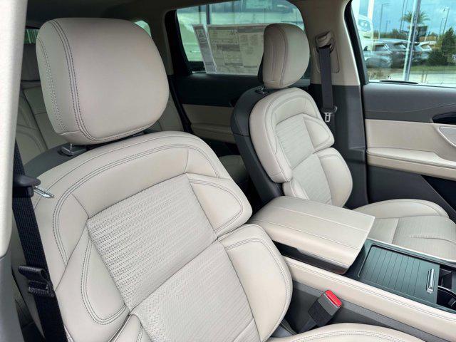 new 2025 Lincoln Nautilus car, priced at $64,868
