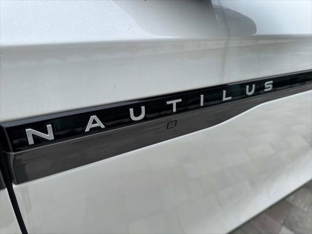 new 2025 Lincoln Nautilus car, priced at $63,270