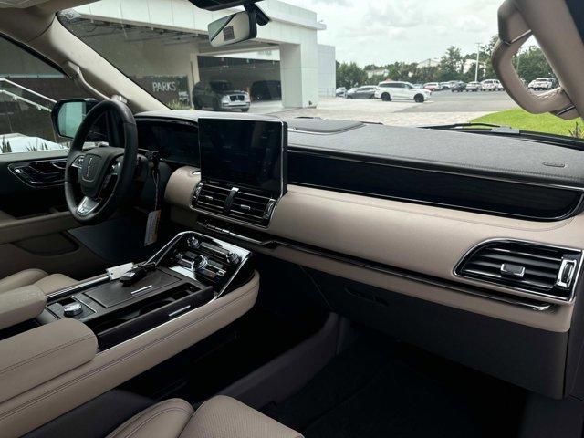 new 2024 Lincoln Navigator car, priced at $98,700