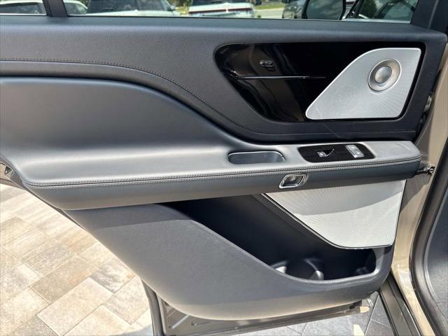new 2025 Lincoln Aviator car, priced at $79,350