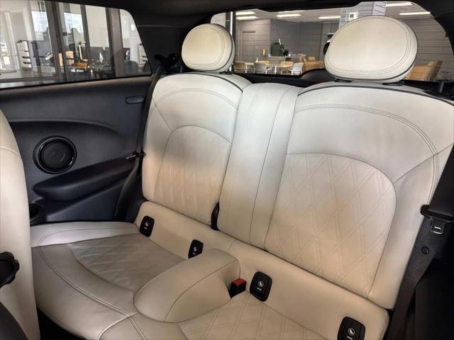 used 2022 MINI Hardtop car, priced at $24,200