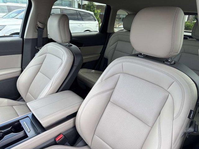 used 2024 Lincoln Nautilus car, priced at $45,800