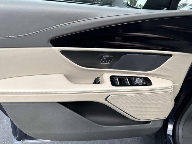used 2024 Lincoln Nautilus car, priced at $45,800