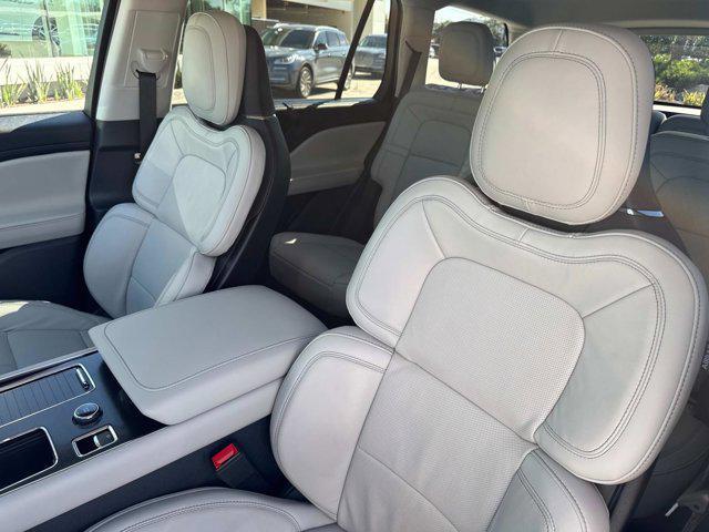 new 2025 Lincoln Aviator car, priced at $76,776