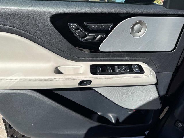 new 2025 Lincoln Aviator car, priced at $76,776