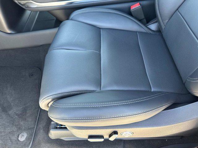 new 2025 Lincoln Navigator car, priced at $105,053
