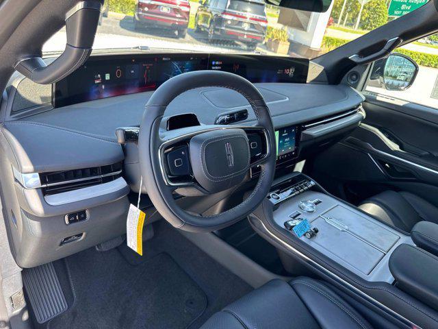 new 2025 Lincoln Navigator car, priced at $105,053
