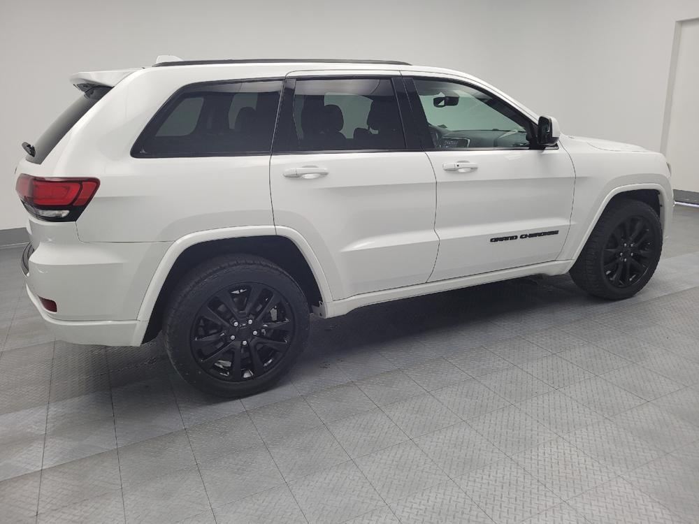 used 2018 Jeep Grand Cherokee car, priced at $17,995