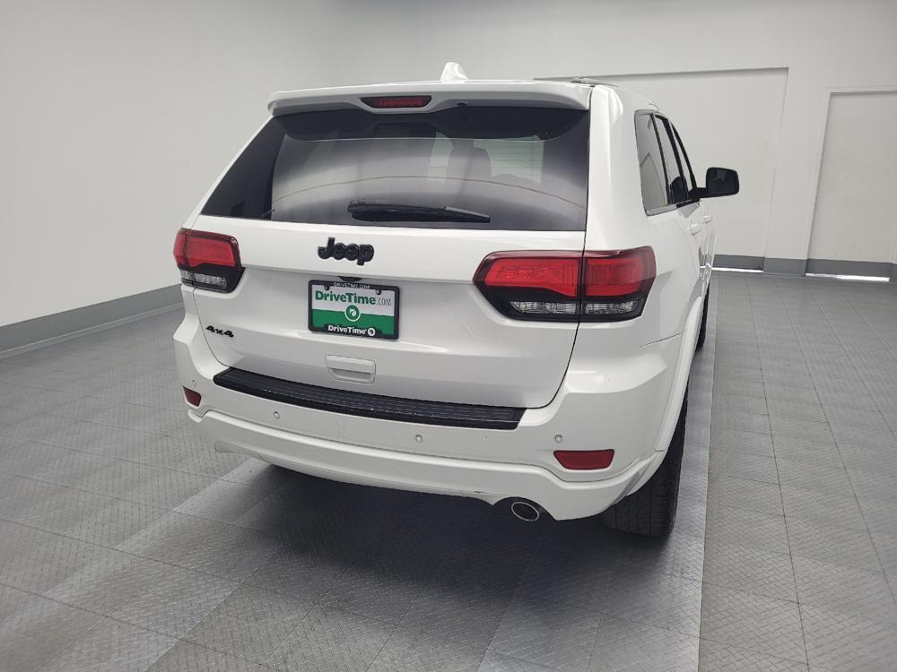 used 2018 Jeep Grand Cherokee car, priced at $17,995