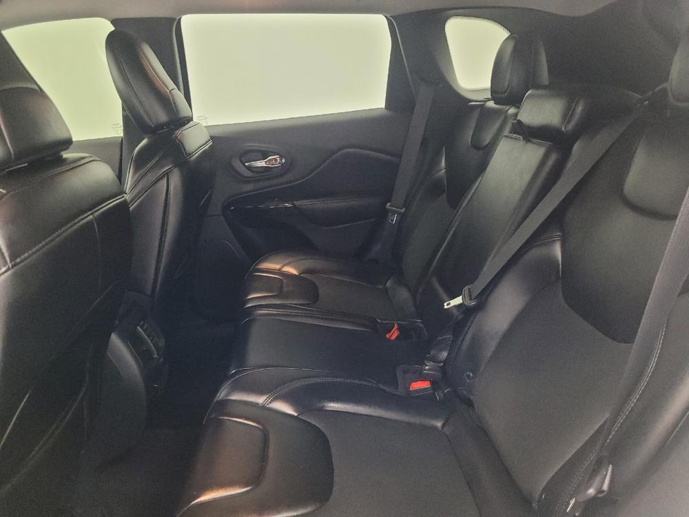 used 2019 Jeep Cherokee car, priced at $15,895