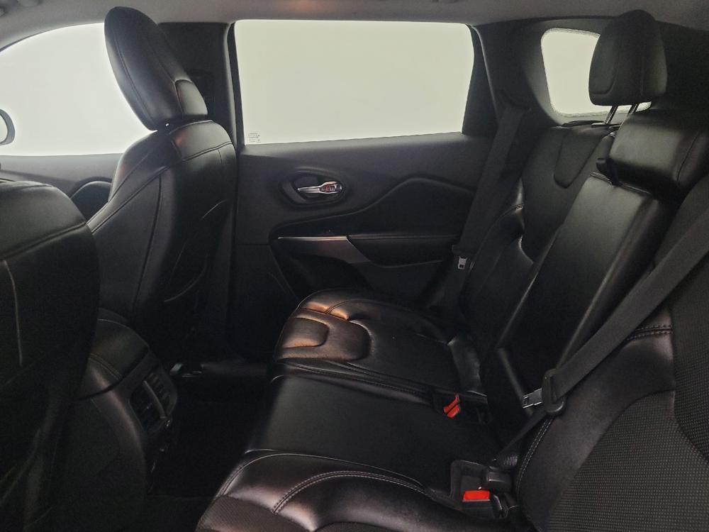 used 2021 Jeep Cherokee car, priced at $25,395