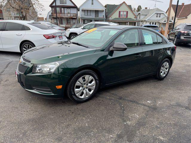 used 2014 Chevrolet Cruze car, priced at $5,995