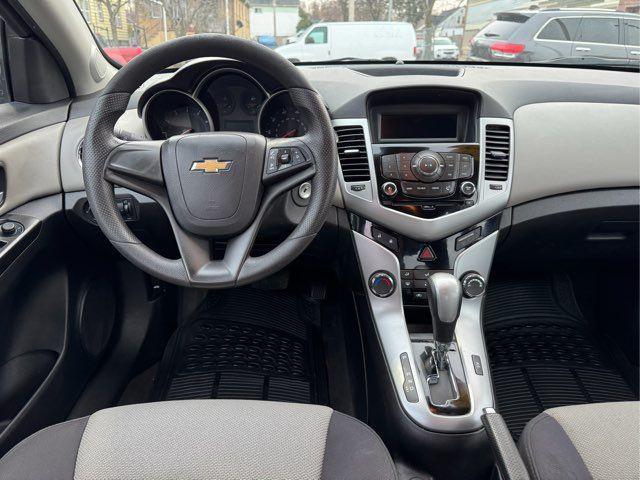 used 2014 Chevrolet Cruze car, priced at $5,995