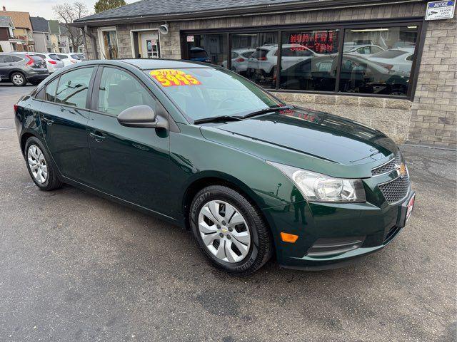 used 2014 Chevrolet Cruze car, priced at $5,995