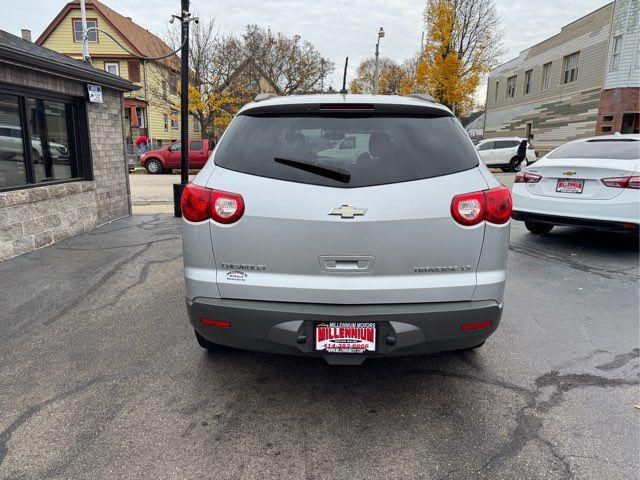 used 2009 Chevrolet Traverse car, priced at $8,995