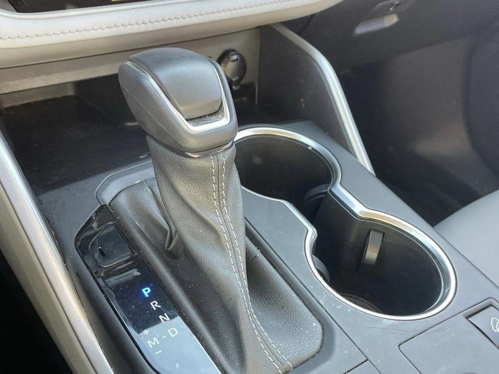 used 2023 Toyota Highlander car, priced at $37,998