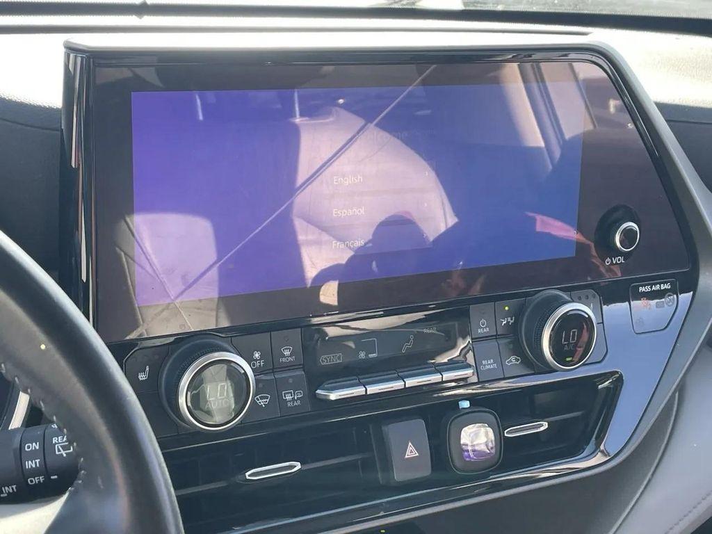 used 2023 Toyota Highlander car, priced at $37,998