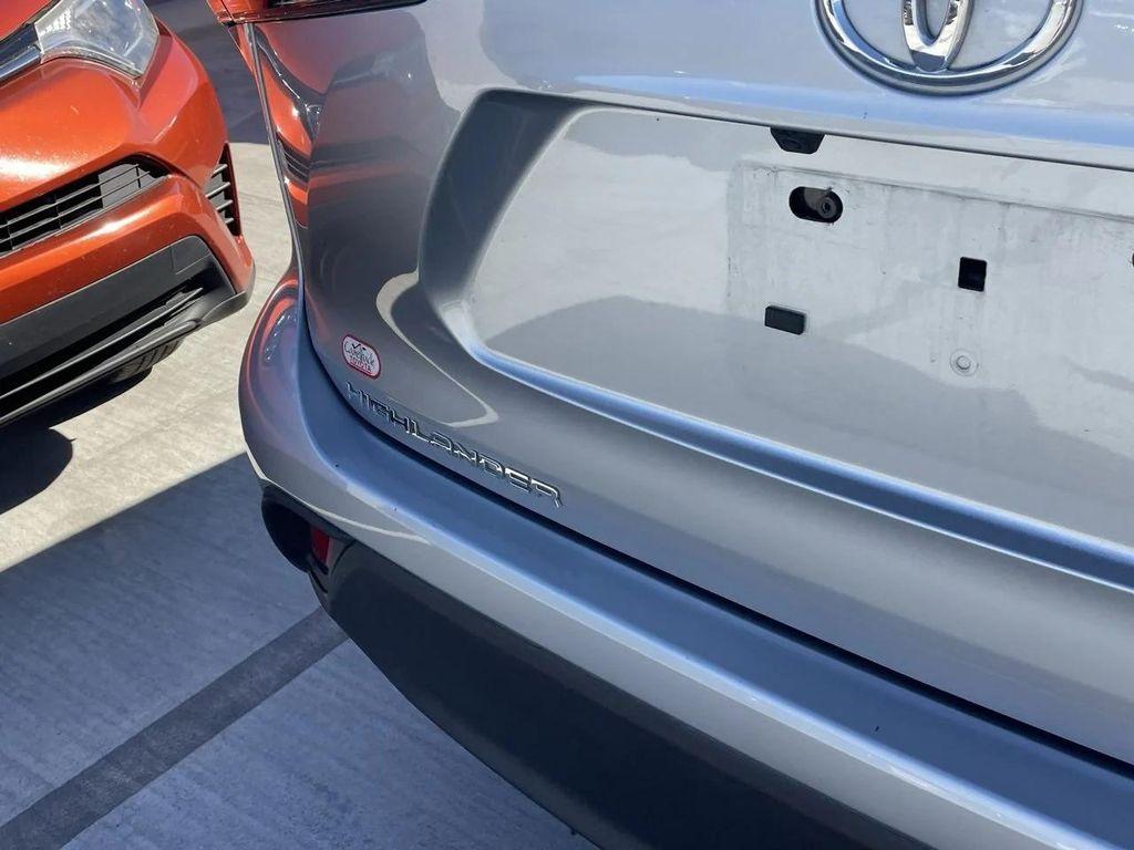 used 2023 Toyota Highlander car, priced at $37,998