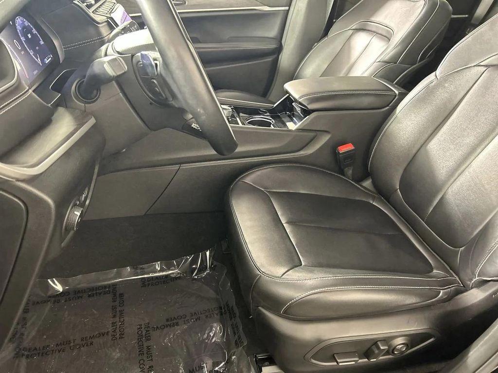 used 2022 Jeep Grand Cherokee car, priced at $28,488