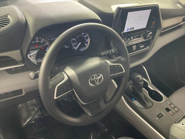 used 2023 Toyota Highlander car, priced at $33,588