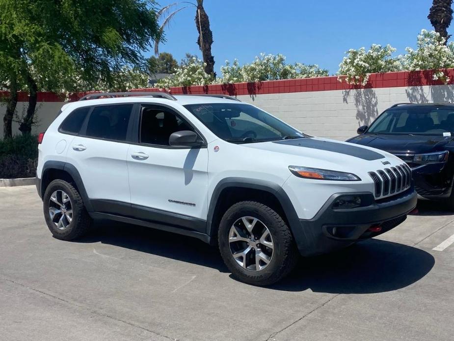 used 2014 Jeep Cherokee car, priced at $15,500