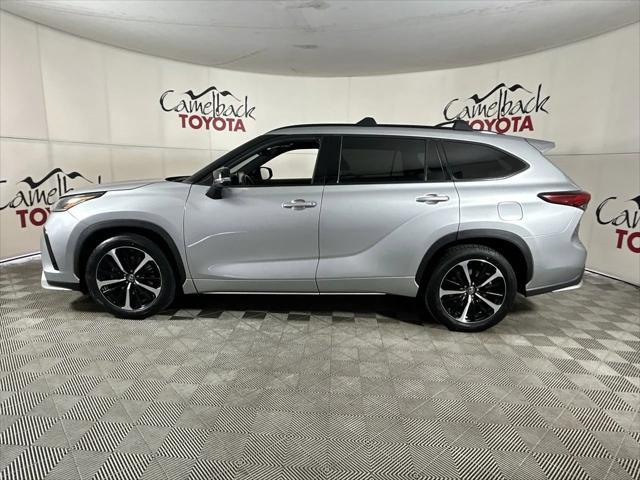 used 2021 Toyota Highlander car, priced at $31,019