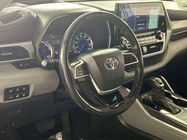 used 2022 Toyota Highlander Hybrid car, priced at $36,888