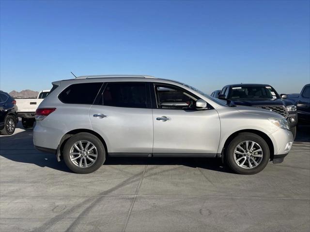 used 2016 Nissan Pathfinder car, priced at $10,000