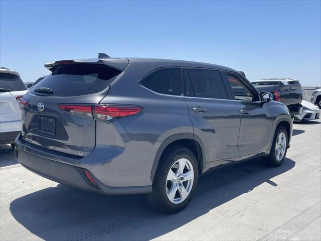 used 2021 Toyota Highlander car, priced at $27,998