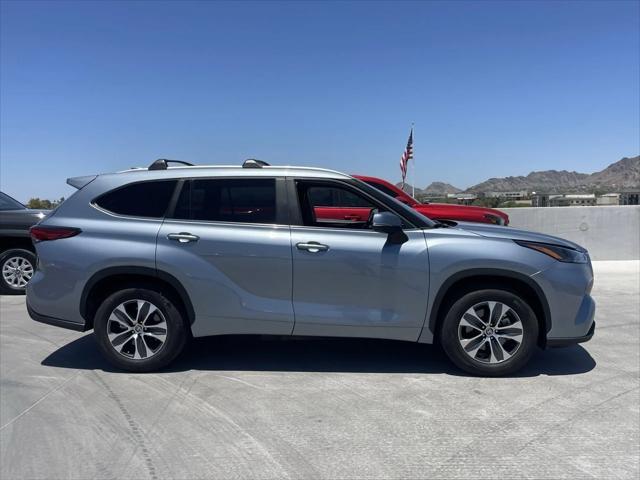 used 2023 Toyota Highlander car, priced at $34,992