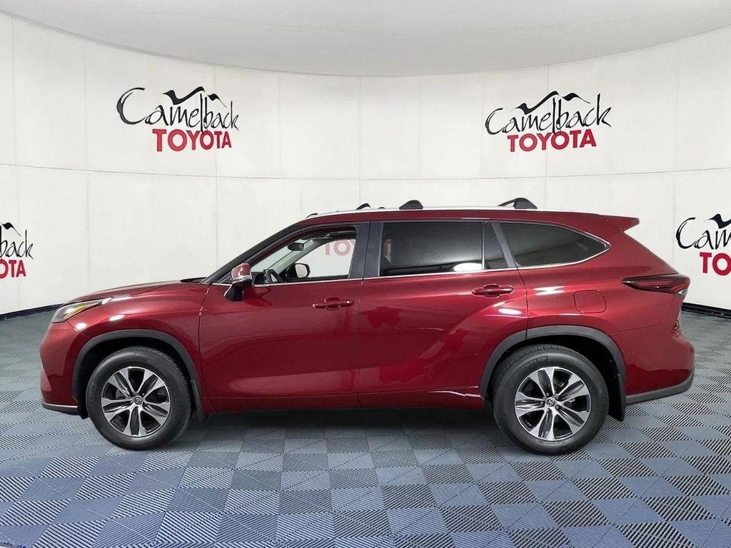 new 2025 Toyota Highlander car, priced at $49,527