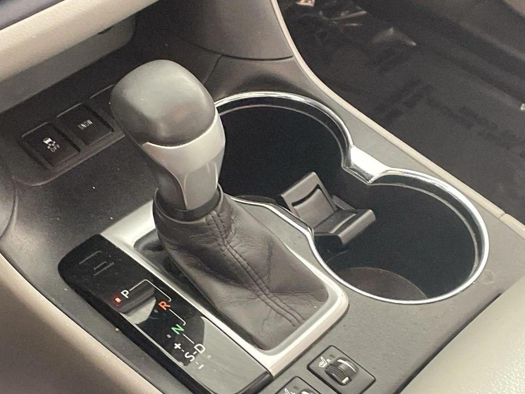 used 2015 Toyota Highlander car, priced at $17,988