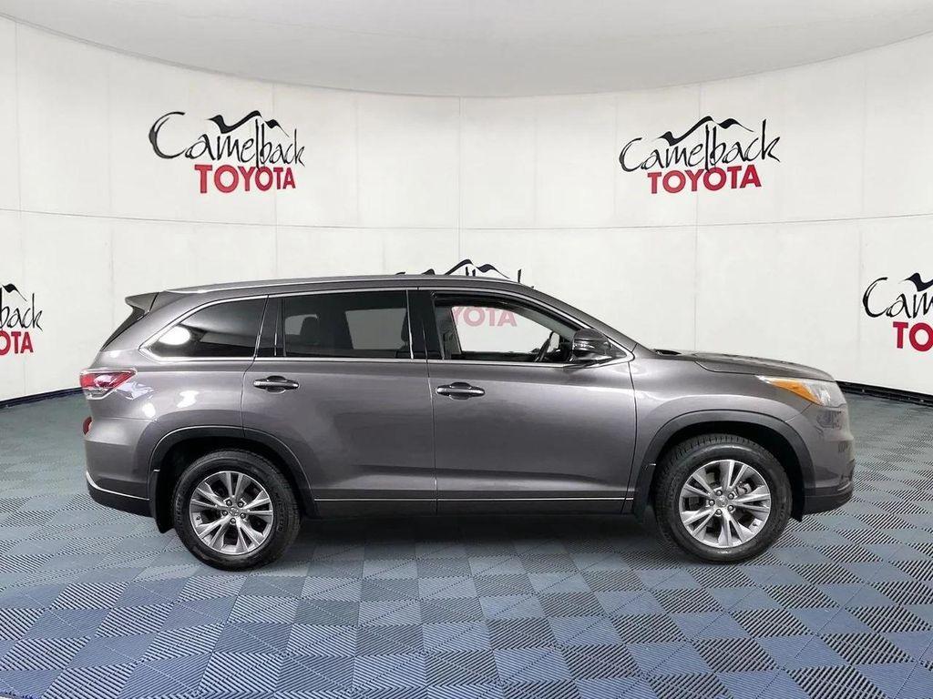 used 2015 Toyota Highlander car, priced at $17,988