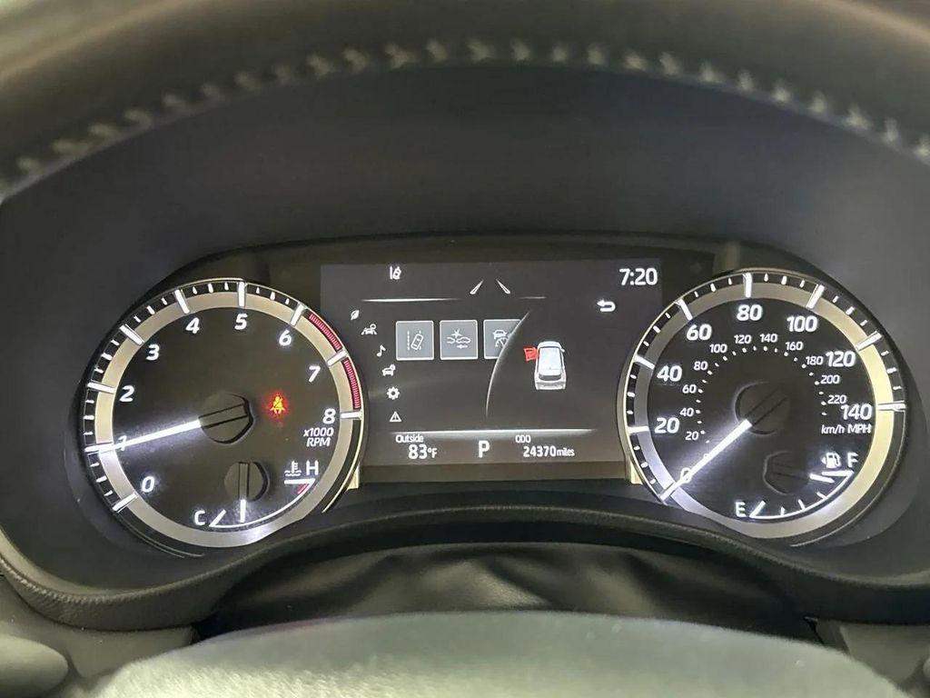 used 2024 Toyota Highlander car, priced at $38,888