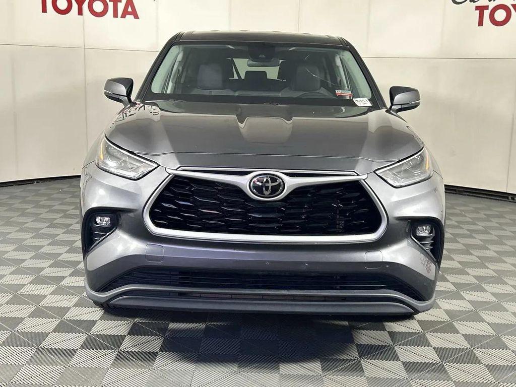 used 2024 Toyota Highlander car, priced at $38,888