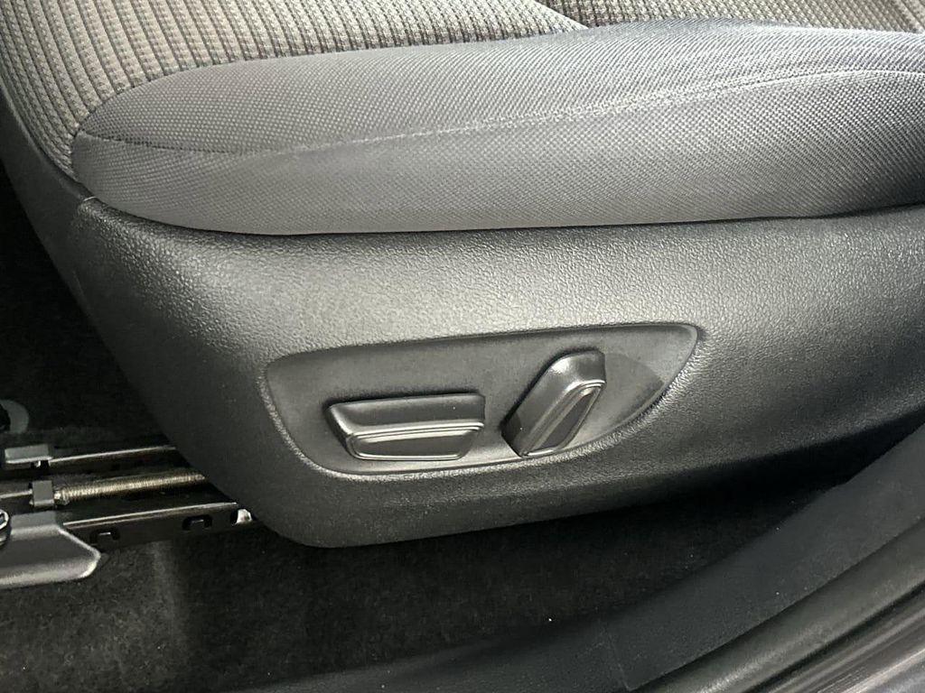 used 2024 Toyota Highlander car, priced at $38,888