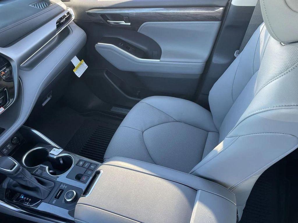 new 2026 Toyota Highlander car, priced at $52,933