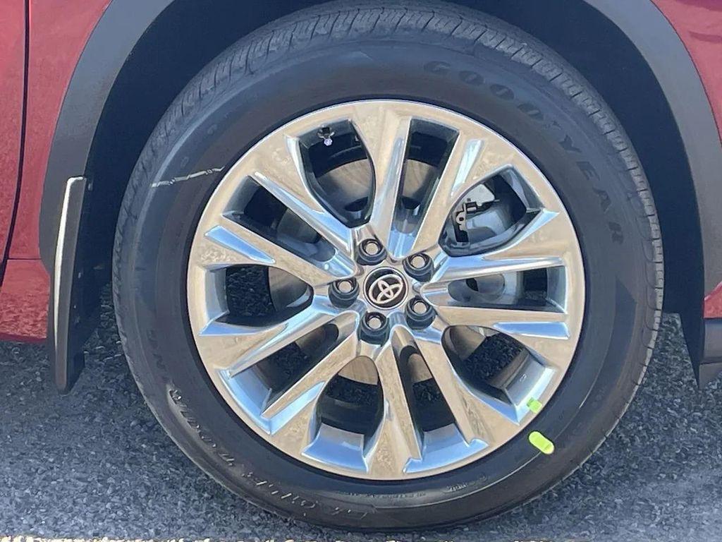 new 2026 Toyota Highlander car, priced at $52,933