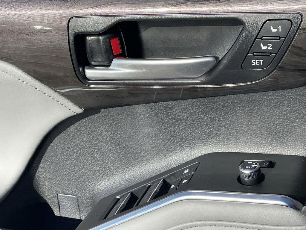 new 2026 Toyota Highlander car, priced at $52,933